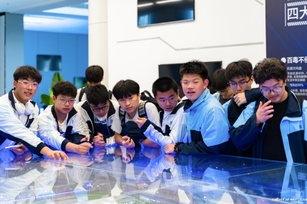 行走的课堂丨溯科技长河,见世界格局