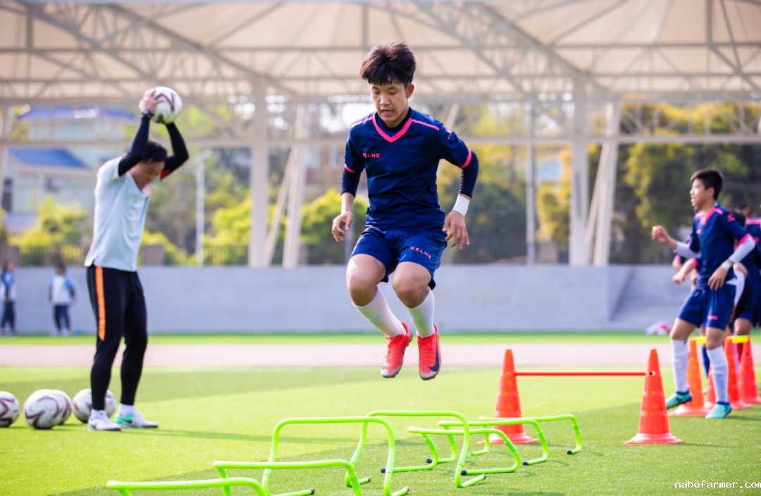 七战全胜夺桂冠!绵实外国语学校U16篮球队闪耀黄金联赛,彰显12年贯通培养硬实力