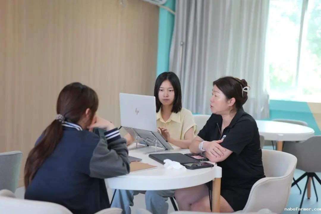 权威学术督导、专业升学保障丨为学生提供最优质的教学和升学指导服务