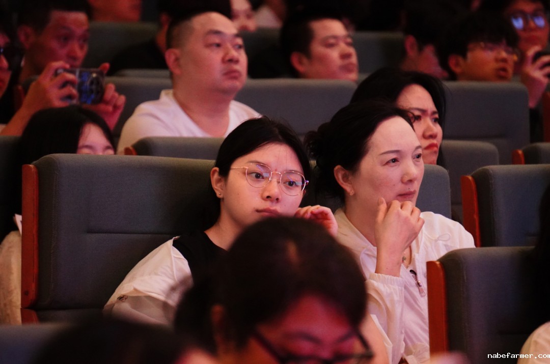 生涯规划丨2025高考志愿填报指导会暨多元升学路径讲座圆满落幕!