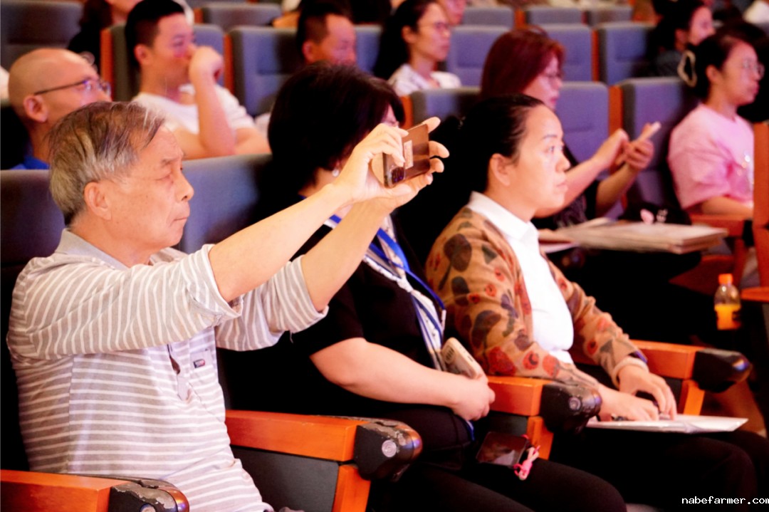 生涯规划丨2025高考志愿填报指导会暨多元升学路径讲座圆满落幕!