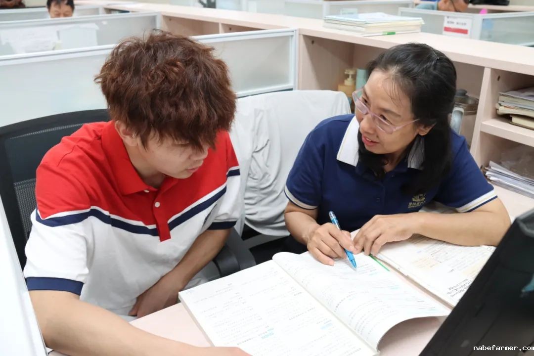 普高毕业生王富乐:75分的飞跃!从跑道到考场,他以省排名318完美“冲线”|圆梦银滩