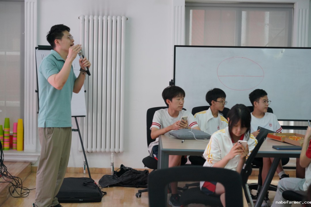 聚焦“数字素养”,赋能学子化身数字时代创造者与守护者