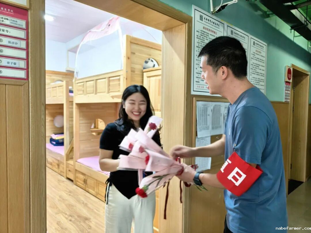 教师节快乐丨深耕教坛育梦,桃李花开有声