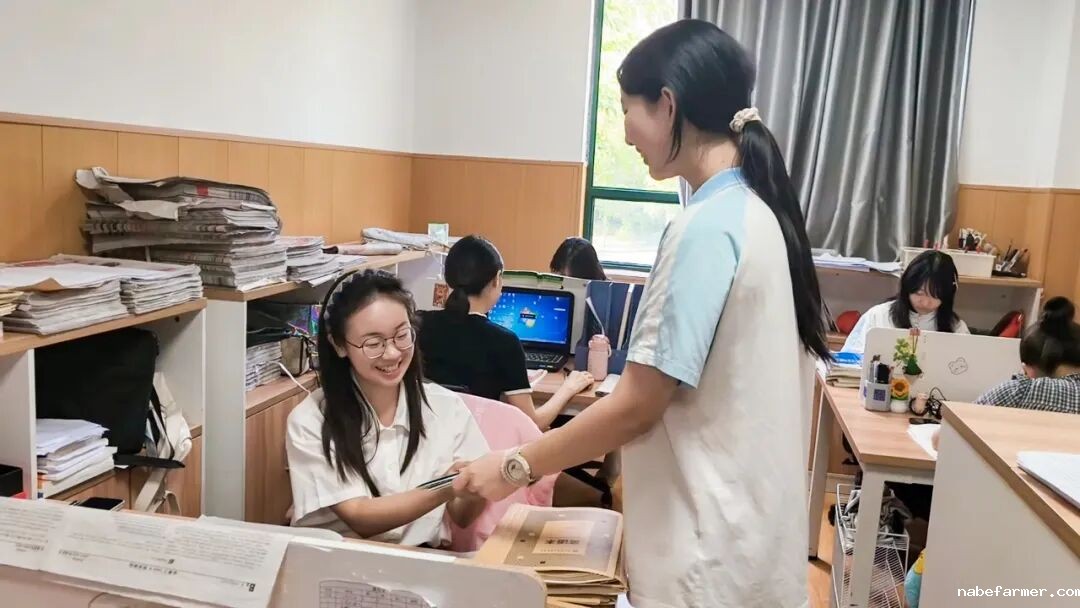 教师节快乐丨深耕教坛育梦,桃李花开有声