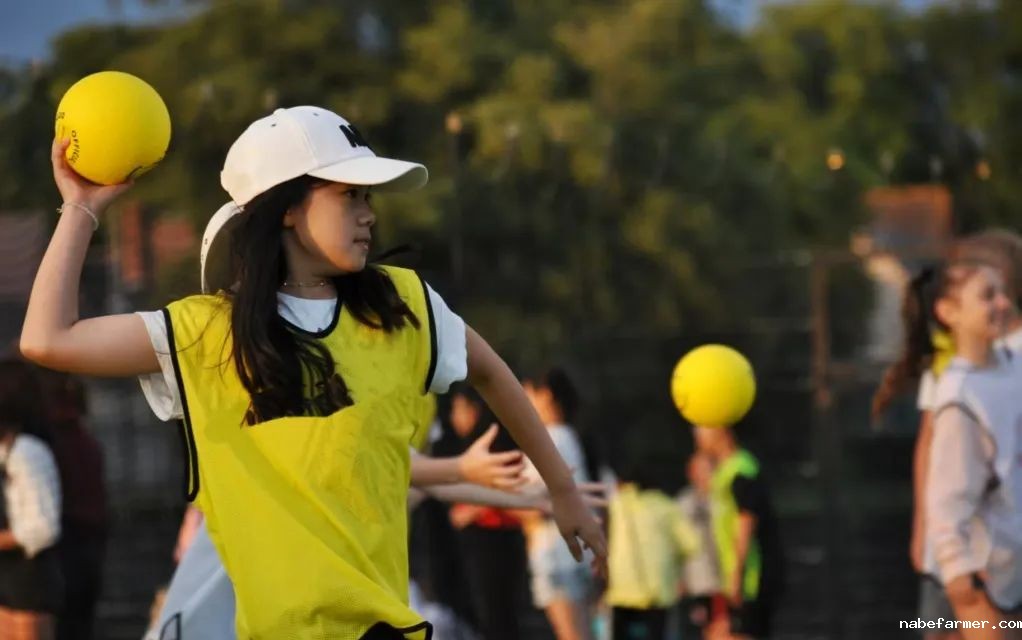 FLA小学部暑期营｜这个夏天双营  带你玩转世界