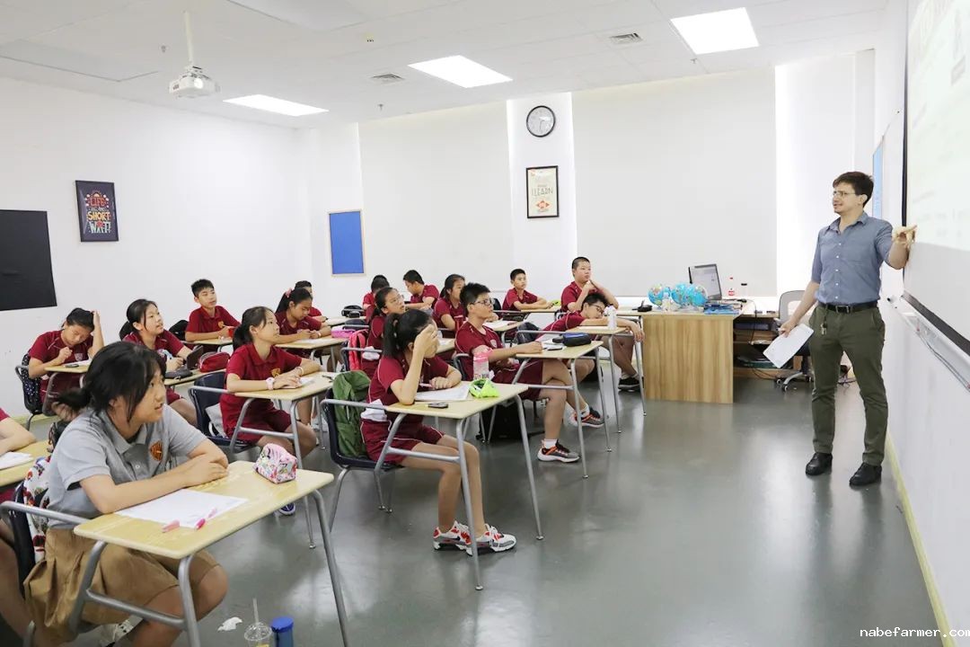 数学慢班→SAT数学满分→放弃帝国理工转向伦敦政经！三牛女孩的另类成长路径