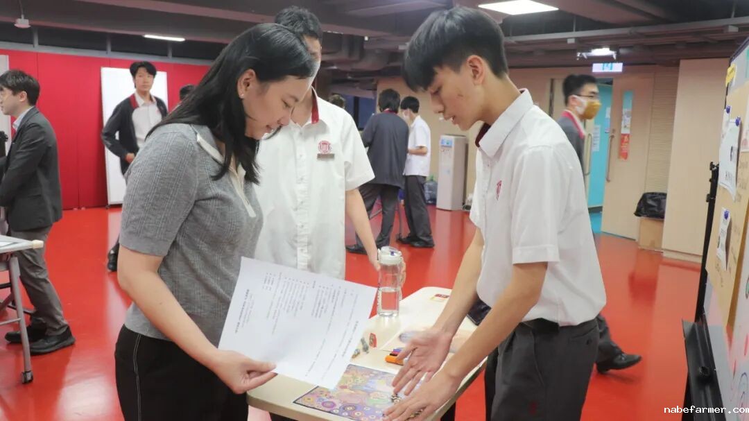 漢鼎事｜思維之光：漢鼎書院十三年級TOK展覽引領探索知識之旅